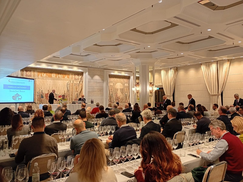 Gli ospiti in sala - Terrazza Monte Mario Gli ospiti in sala - Terrazza Monte Mario